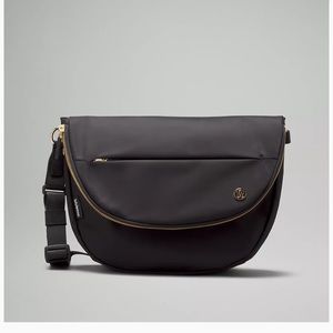 Lululemon All night festival bag 5L